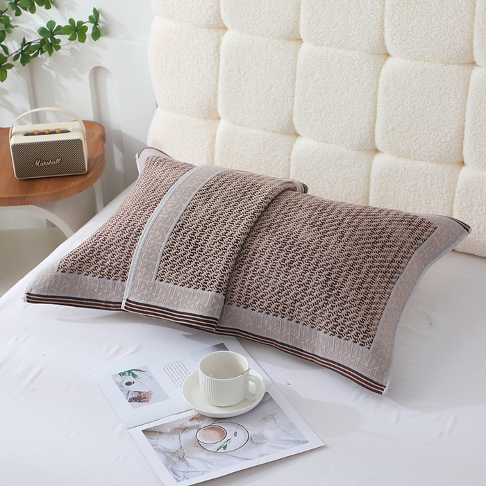 91家纺网 家纺一手货源 找家纺 娇兰毛巾 2026新款安心棉长效抗菌全棉a类加厚加双绑带防滑枕巾 棉罗织锦