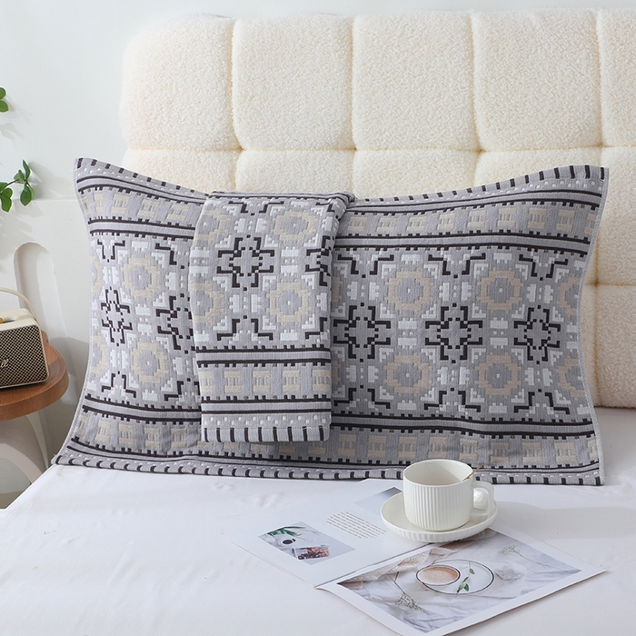 91家纺网 家纺一手货源 找家纺 娇兰毛巾 2026新款安心棉长效抗菌全棉a类加厚加双绑带防滑枕巾 水墨菱歌