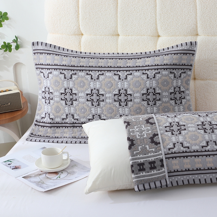 91家纺网 家纺一手货源 找家纺 娇兰毛巾 2026新款安心棉长效抗菌全棉a类加厚加双绑带防滑枕巾 水墨菱歌