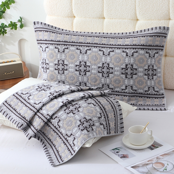 91家纺网 家纺一手货源 找家纺 娇兰毛巾 2026新款安心棉长效抗菌全棉a类加厚加双绑带防滑枕巾 水墨菱歌