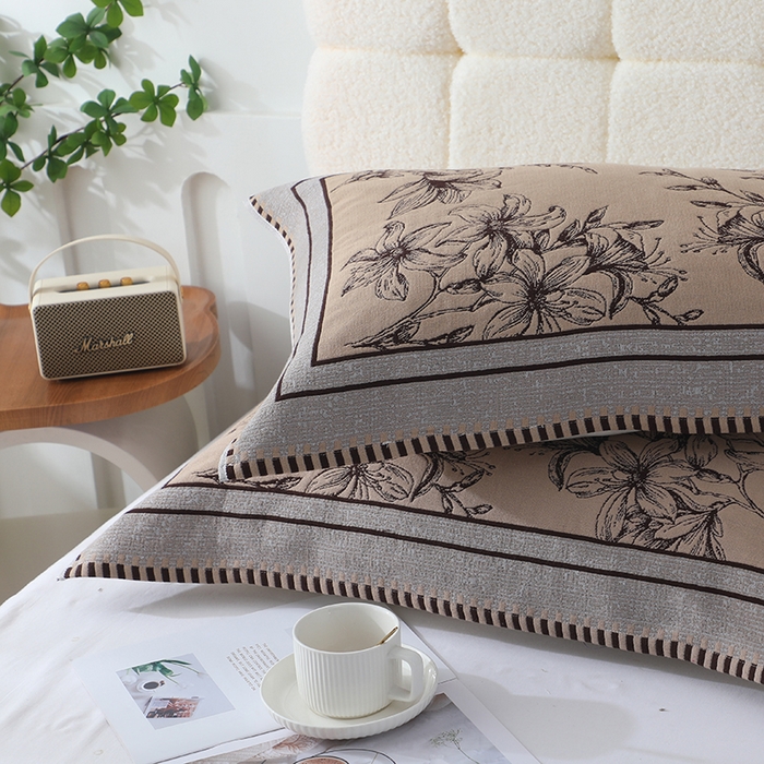 91家纺网 家纺一手货源 找家纺 娇兰毛巾 2026新款安心棉长效抗菌全棉a类加厚加双绑带防滑枕巾 花影觅踪