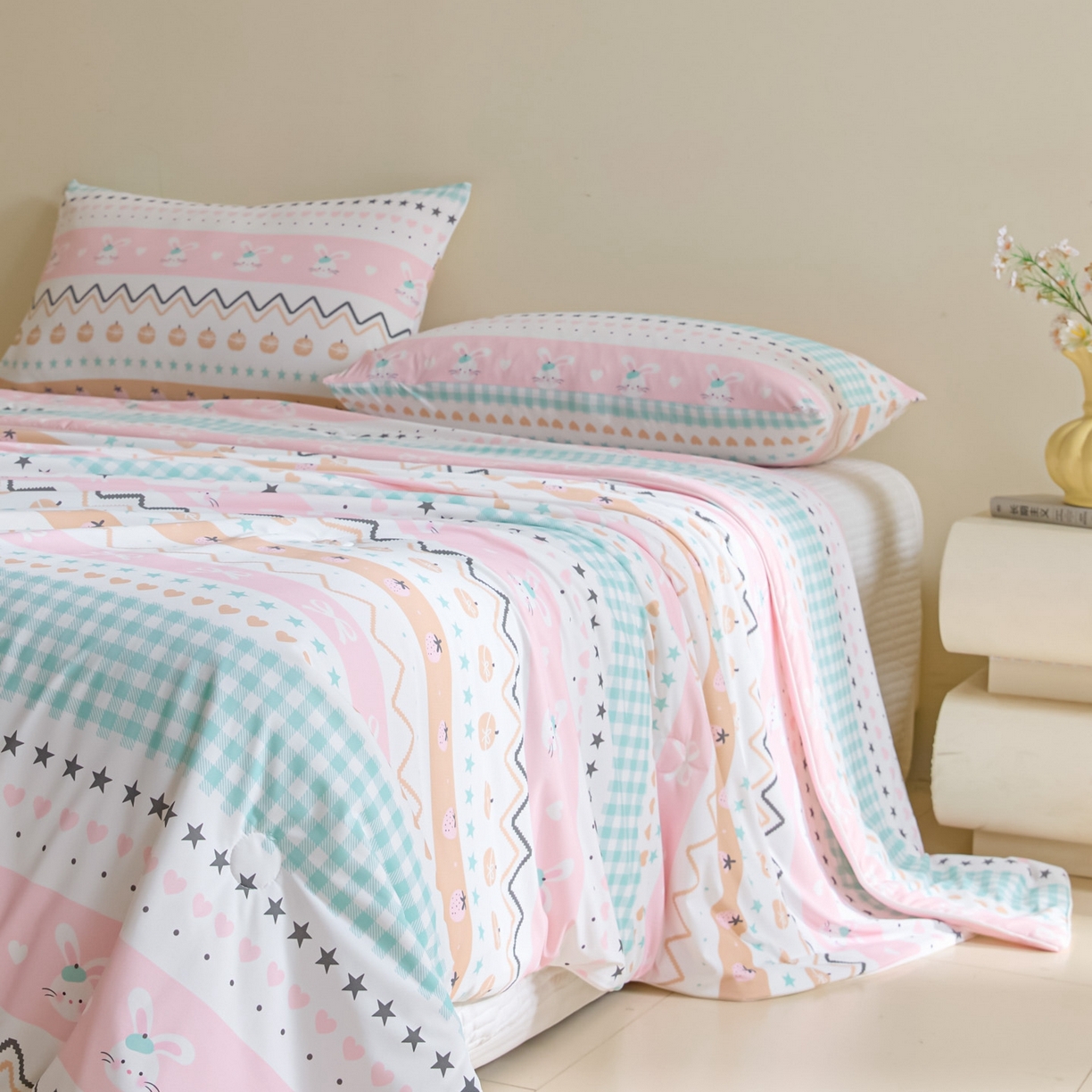 91家纺网 家纺一手货源 找家纺 一加一 2026新款A类凉感冰皮印花冰蚕被夏被夏凉被空调被 星兔时光