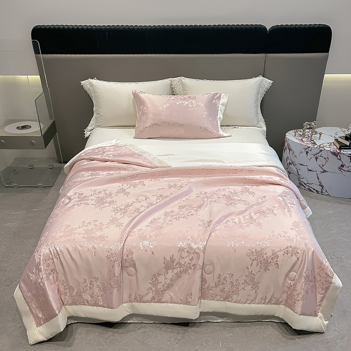 91家纺网 家纺一手货源 找家纺 缘生活 2026新款提花水洗真丝冰丝夏被四件套 提花牡丹夏被粉白+边白