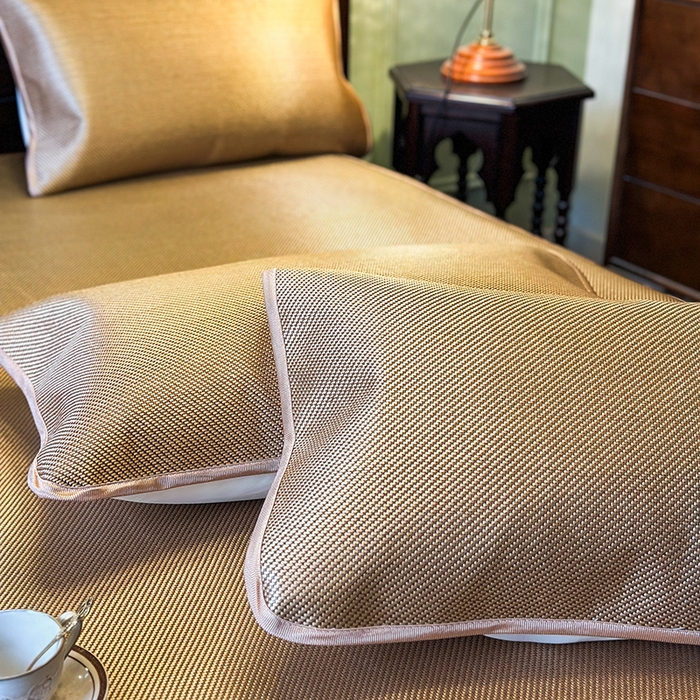 91家纺网 家纺一手货源 找家纺 网红馆（ck家纺） 2026新款可脱卸床裙款冰藤席凉席席子-雅韵 雅韵-金色
