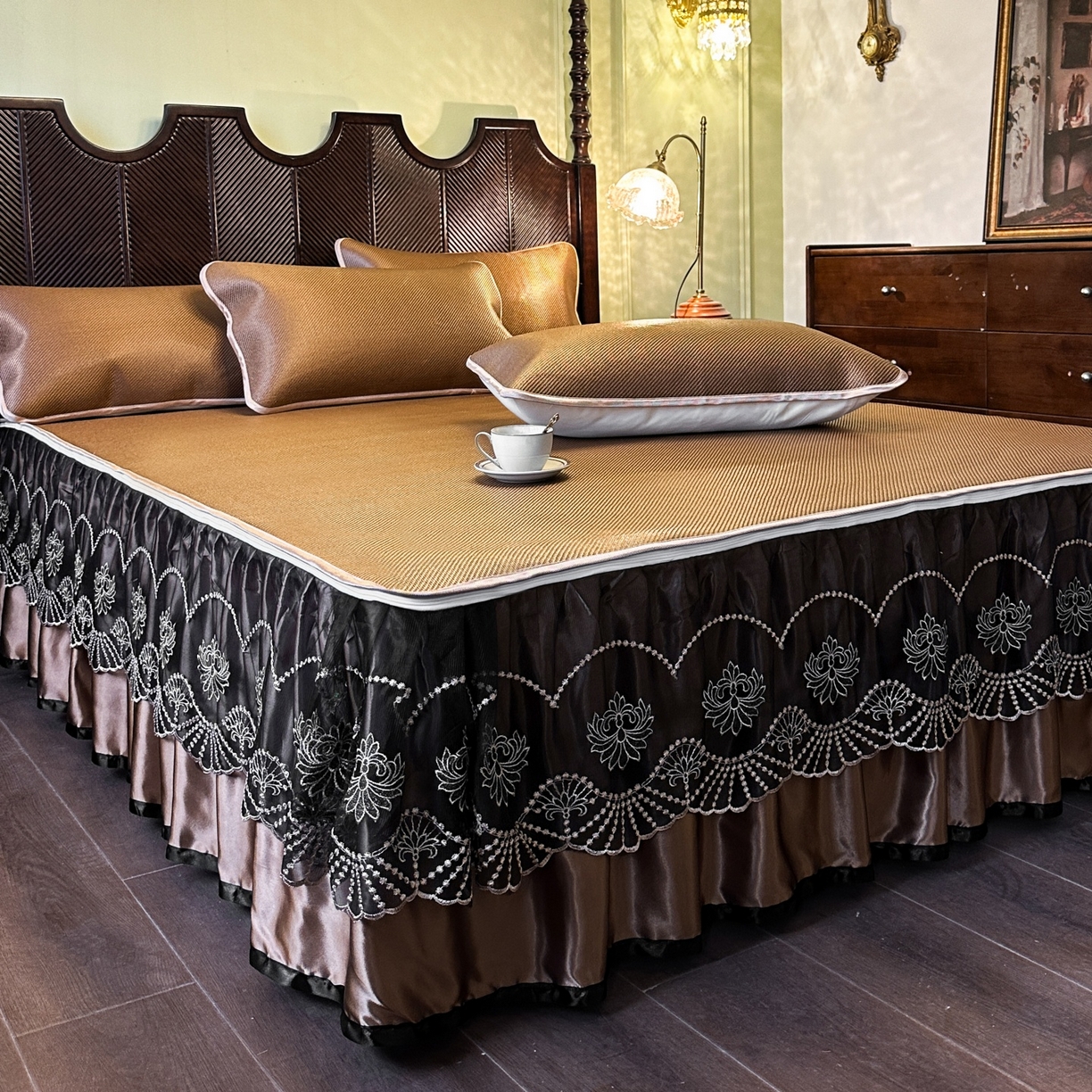 91家纺网 家纺一手货源 找家纺 网红馆（ck家纺） 2026新款可脱卸床裙款冰藤席凉席席子-雅韵 雅韵-棕色