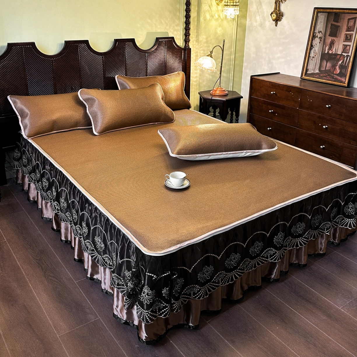 91家纺网 家纺一手货源 找家纺 网红馆（ck家纺） 2026新款可脱卸床裙款冰藤席凉席席子-雅韵 雅韵-棕色