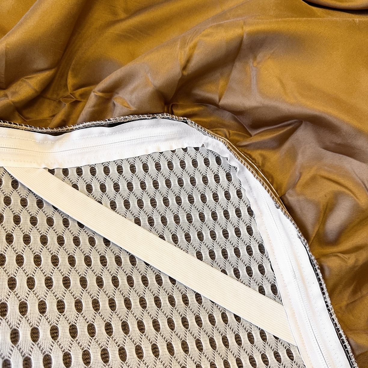 91家纺网 家纺一手货源 找家纺 网红馆（ck家纺） 2026新款可脱卸床裙款冰藤席凉席席子-雅韵 雅韵-棕色