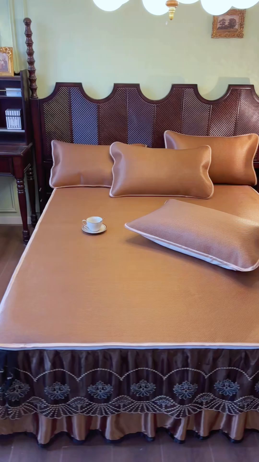 91家纺网 家纺一手货源 找家纺 网红馆（ck家纺） 2026新款可脱卸床裙款冰藤席凉席席子-雅韵 雅韵-棕色