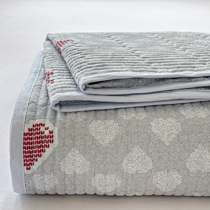 91家纺网 家纺一手货源 找家纺 （总）文黛家居 2026新款全棉夹棉印花床盖三件套