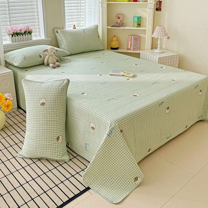 91家纺网 家纺一手货源 找家纺 文黛家居 2026新款全棉夹棉印花床盖三件套 格纹水果