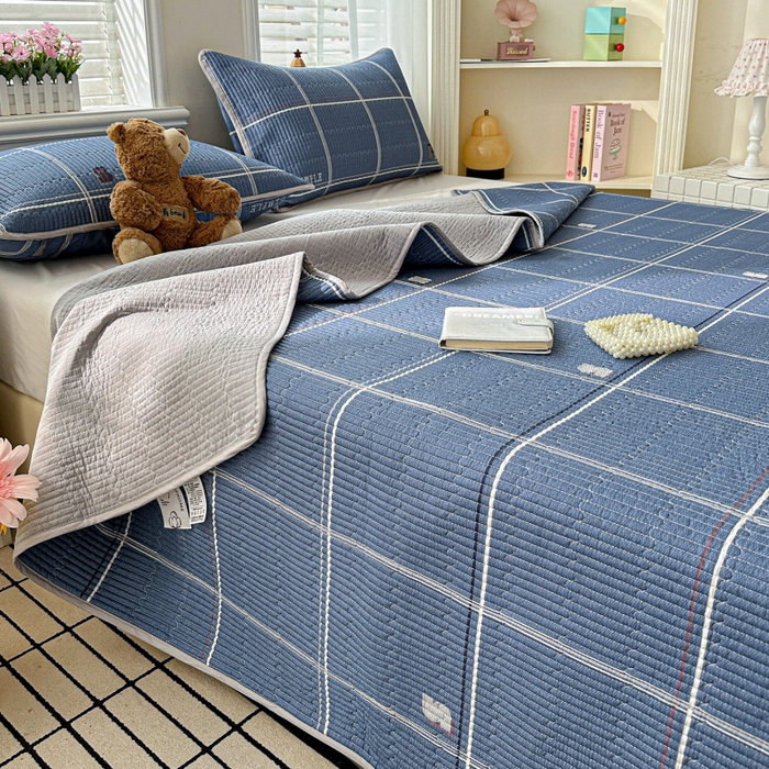 91家纺网 家纺一手货源 找家纺 文黛家居 2026新款全棉夹棉印花床盖三件套 格韵