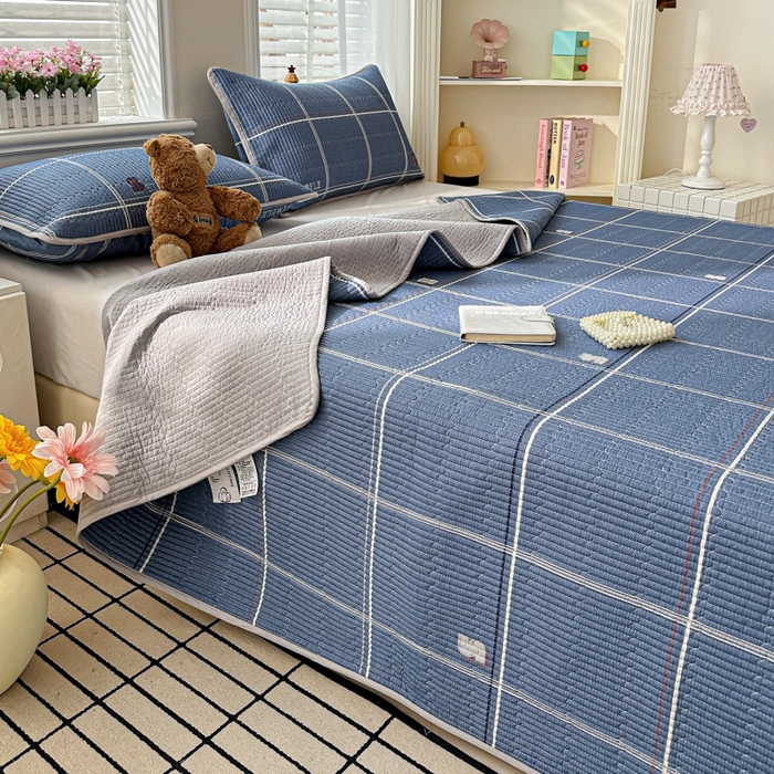 91家纺网 家纺一手货源 找家纺 文黛家居 2026新款全棉夹棉印花床盖三件套 格韵