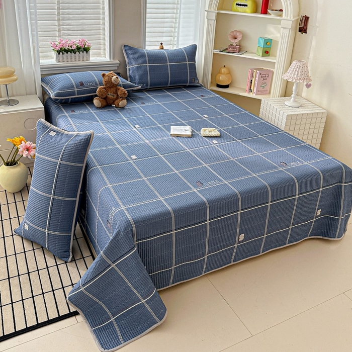 91家纺网 家纺一手货源 找家纺 文黛家居 2026新款全棉夹棉印花床盖三件套 格韵