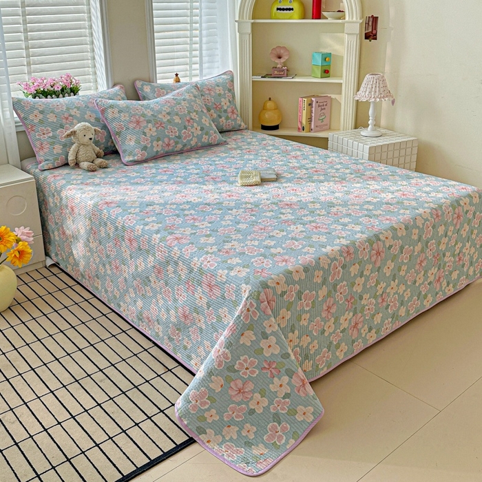 91家纺网 家纺一手货源 找家纺 文黛家居 2026新款全棉夹棉印花床盖三件套 花香四溢