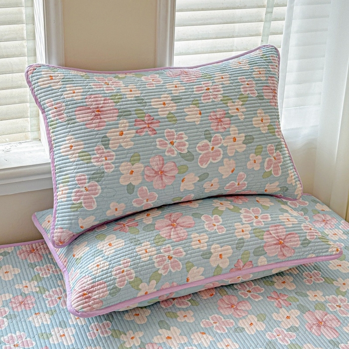 91家纺网 家纺一手货源 找家纺 文黛家居 2026新款全棉夹棉印花床盖三件套 花香四溢