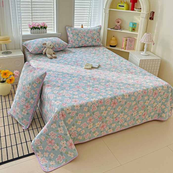 91家纺网 家纺一手货源 找家纺 文黛家居 2026新款全棉夹棉印花床盖三件套 花香四溢