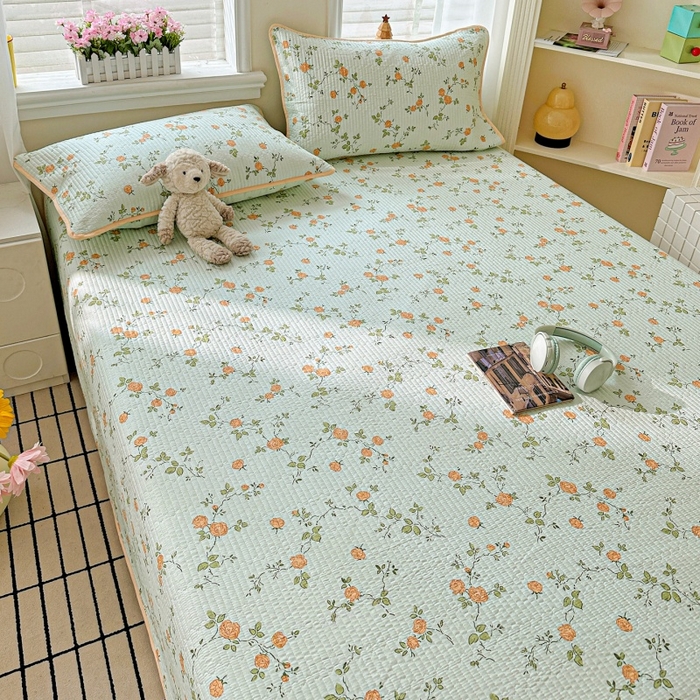 91家纺网 家纺一手货源 找家纺 文黛家居 2026新款全棉夹棉印花床盖三件套 花想容