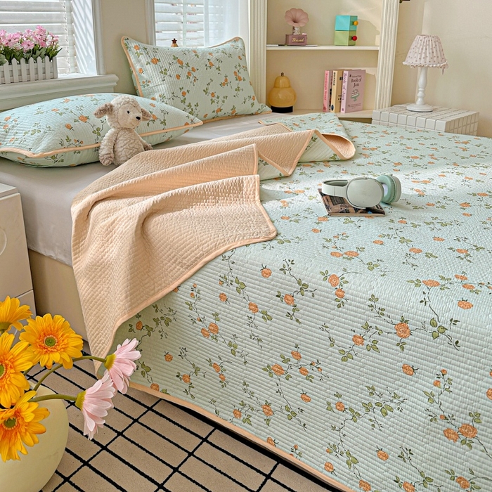 91家纺网 家纺一手货源 找家纺 文黛家居 2026新款全棉夹棉印花床盖三件套 花想容