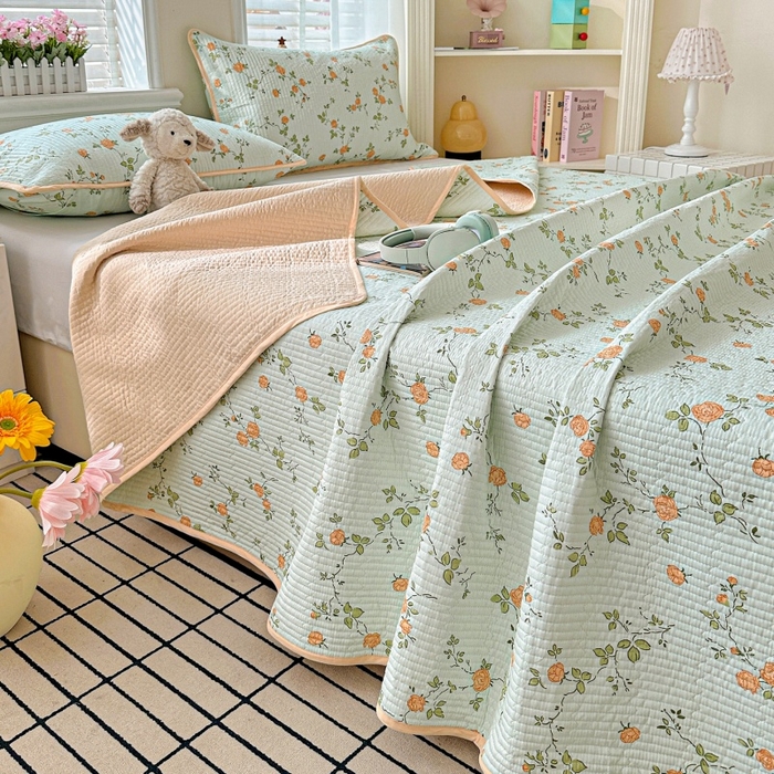 91家纺网 家纺一手货源 找家纺 文黛家居 2026新款全棉夹棉印花床盖三件套 花想容