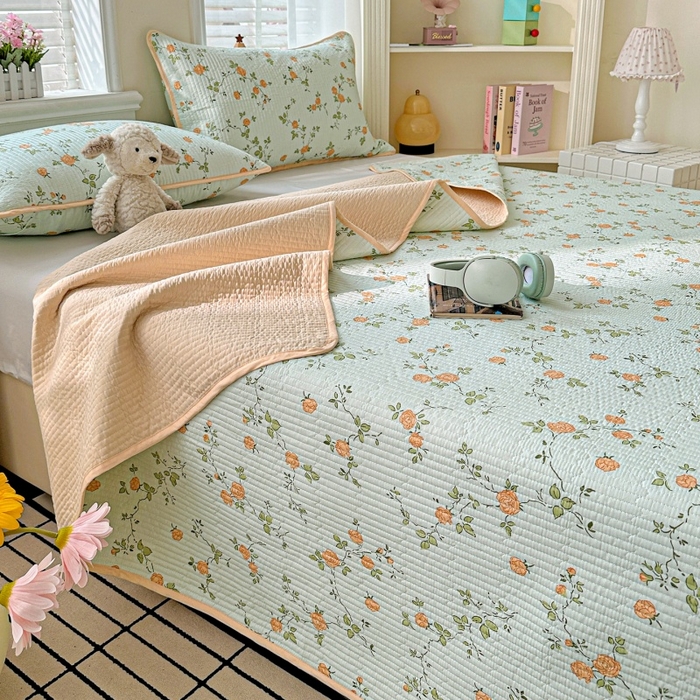 91家纺网 家纺一手货源 找家纺 文黛家居 2026新款全棉夹棉印花床盖三件套 花想容