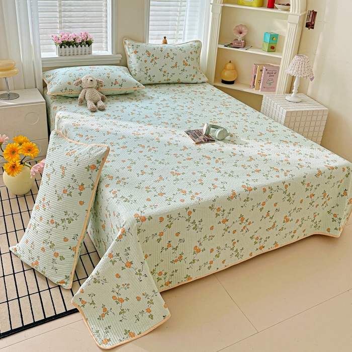 91家纺网 家纺一手货源 找家纺 文黛家居 2026新款全棉夹棉印花床盖三件套 花想容