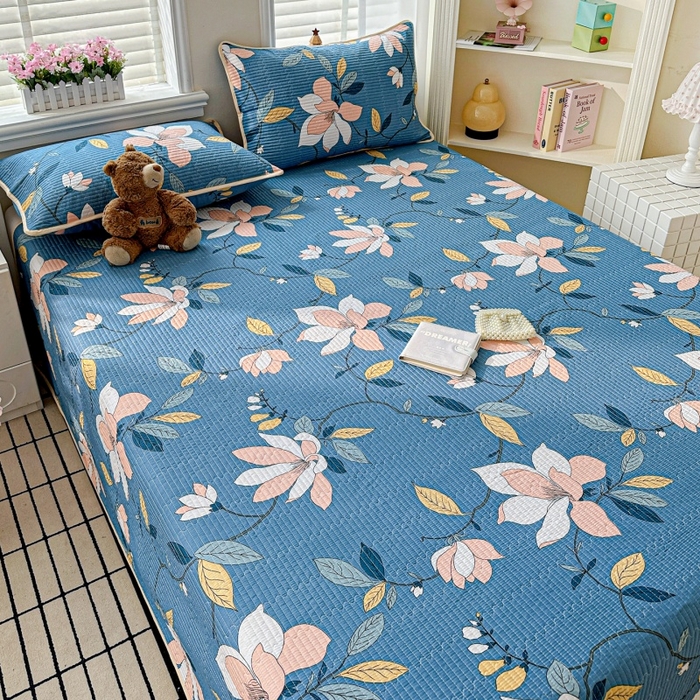 91家纺网 家纺一手货源 找家纺 文黛家居 2026新款全棉夹棉印花床盖三件套 流莹