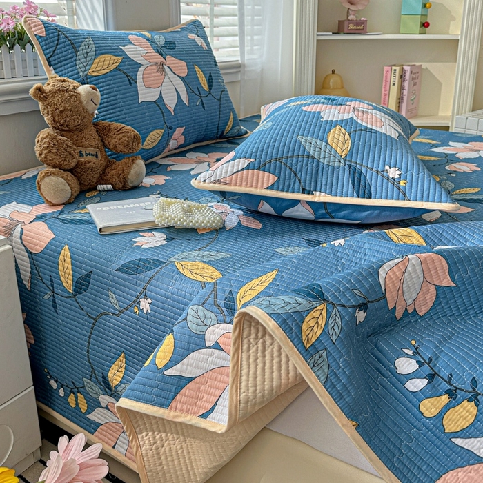 91家纺网 家纺一手货源 找家纺 文黛家居 2026新款全棉夹棉印花床盖三件套 流莹