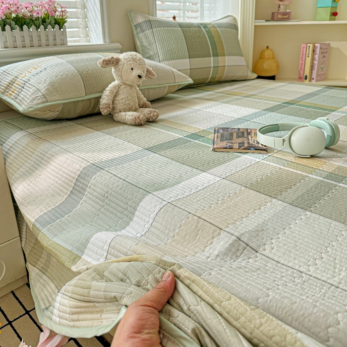 91家纺网 家纺一手货源 找家纺 文黛家居 2026新款全棉夹棉印花床盖三件套 素格