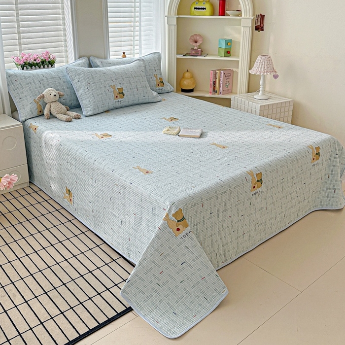 91家纺网 家纺一手货源 找家纺 文黛家居 2026新款全棉夹棉印花床盖三件套 小幸运