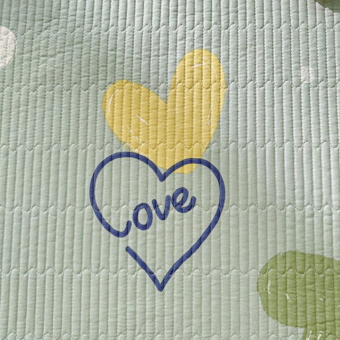 91家纺网 家纺一手货源 找家纺 文黛家居 2026新款全棉夹棉印花床盖三件套 心愿恋曲