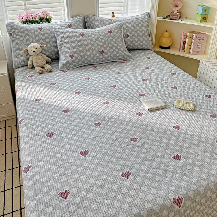 91家纺网 家纺一手货源 找家纺 文黛家居 2026新款全棉夹棉印花床盖四件套【支持定做】 爱心日记