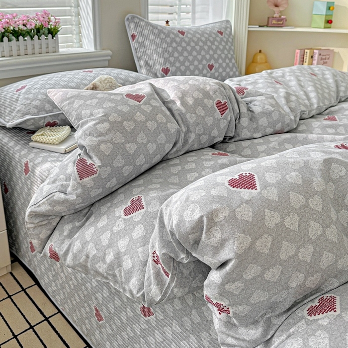 91家纺网 家纺一手货源 找家纺 文黛家居 2026新款全棉夹棉印花床盖四件套【支持定做】 爱心日记