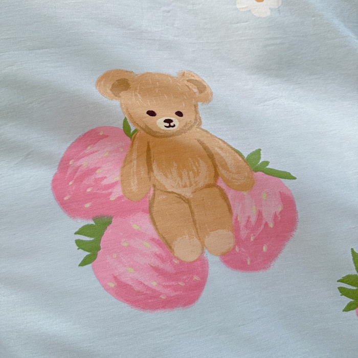 91家纺网 家纺一手货源 找家纺 文黛家居 2026新款全棉夹棉印花床盖四件套【支持定做】 草莓熊-蓝