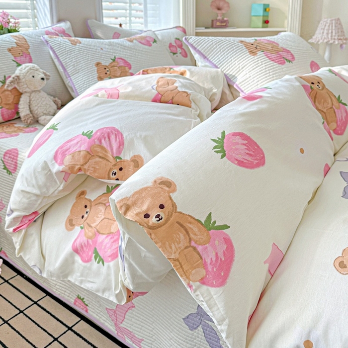 文黛家居 2026新款全棉夹棉印花床盖四件套【支持定做】 草莓熊-米