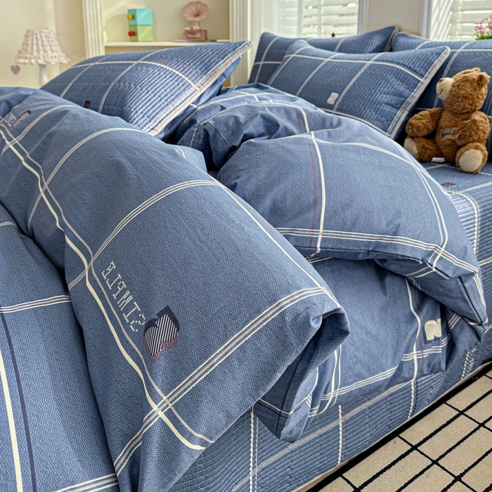 91家纺网 家纺一手货源 找家纺 文黛家居 2026新款全棉夹棉印花床盖四件套【支持定做】 格韵