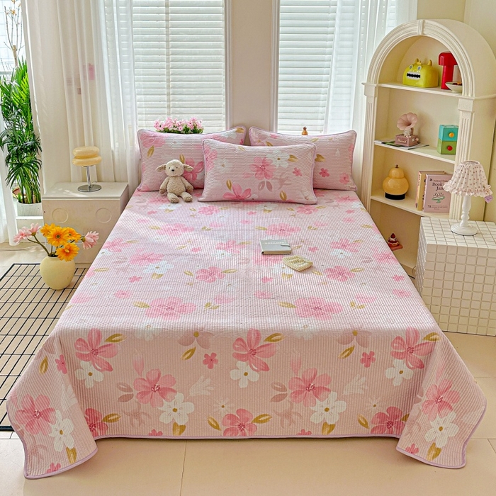 91家纺网 家纺一手货源 找家纺 文黛家居 2026新款全棉夹棉印花床盖四件套【支持定做】 花间舞