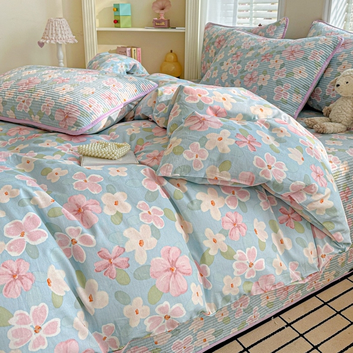 91家纺网 家纺一手货源 找家纺 文黛家居 2026新款全棉夹棉印花床盖四件套【支持定做】 花香四溢