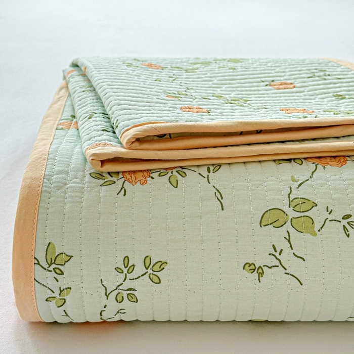 91家纺网 家纺一手货源 找家纺 文黛家居 2026新款全棉夹棉印花床盖四件套【支持定做】 花想容