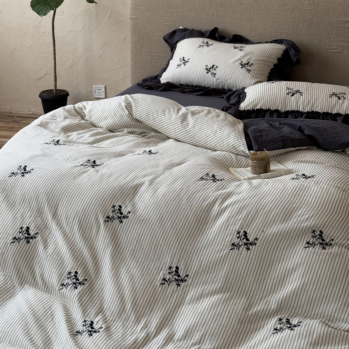 91家纺网 家纺一手货源 找家纺 （总）佳汐蓝家纺 2026新款双层皱皱纱四件套-小杏芙