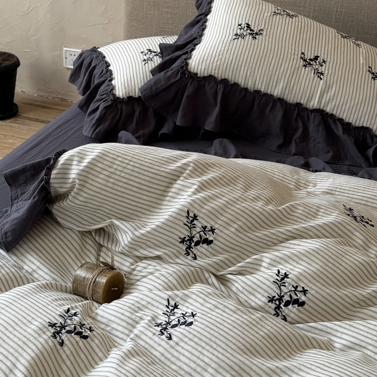 91家纺网 家纺一手货源 找家纺 （总）佳汐蓝家纺 2026新款双层皱皱纱四件套-小杏芙