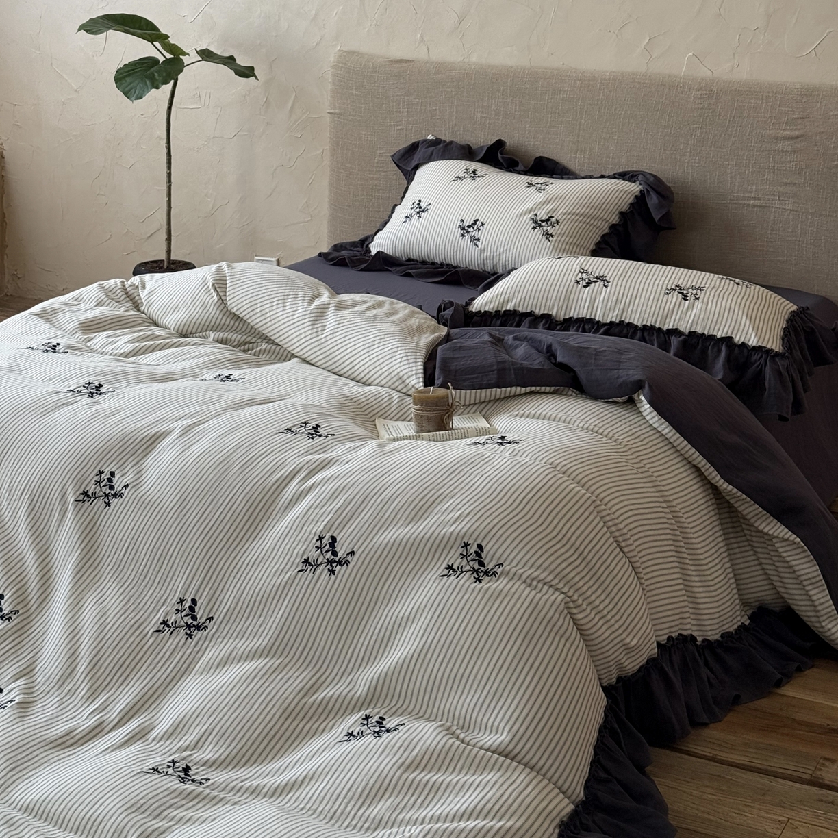 91家纺网 家纺一手货源 找家纺 （总）佳汐蓝家纺 2026新款双层皱皱纱四件套-小杏芙