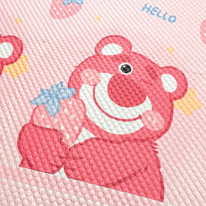 91家纺网 家纺一手货源 找家纺 优品惠 2026春夏新款冰豆豆印花凉席三件套 草莓小熊