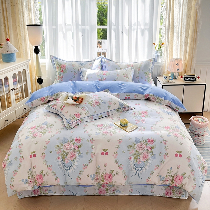 91家纺网 家纺一手货源 找家纺 美织缘家纺 2026直播爆款一字绣吊边床单款纯棉全棉四件套印花百分百（喷气高品质） 爱丽丝-蓝