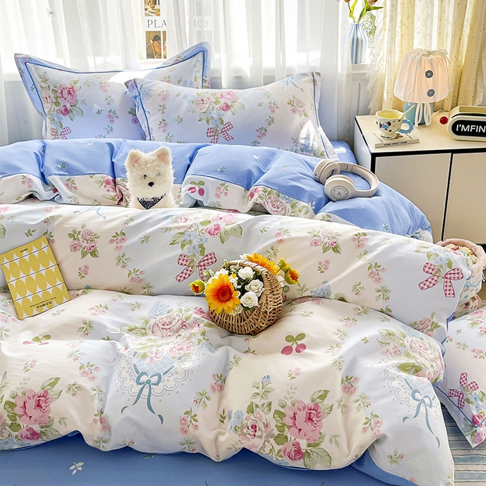 91家纺网 家纺一手货源 找家纺 美织缘家纺 2026直播爆款一字绣吊边床单款纯棉全棉四件套印花百分百（喷气高品质） 爱丽丝-蓝