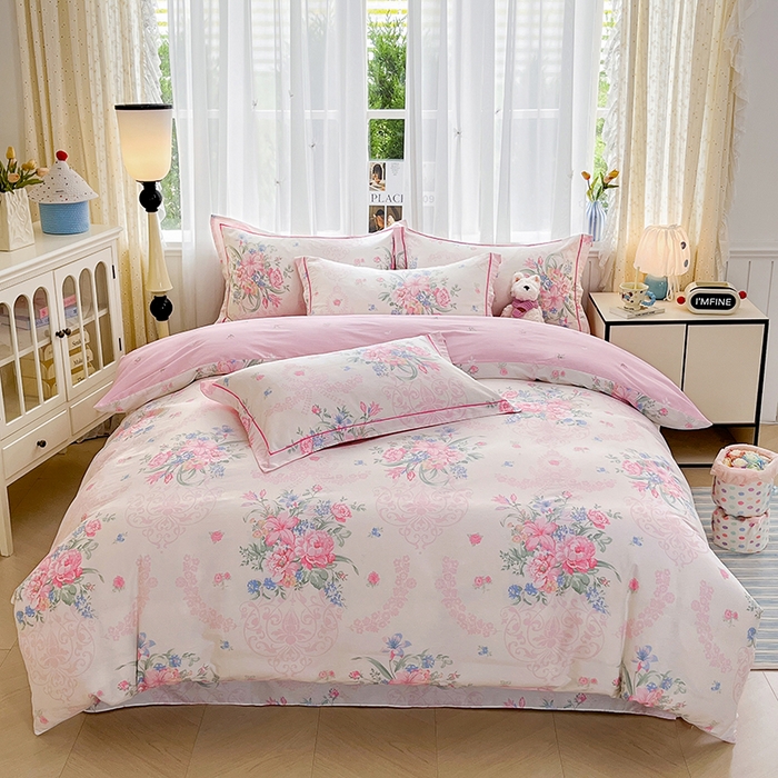 91家纺网 家纺一手货源 找家纺 美织缘家纺 2026直播爆款一字绣吊边床单款纯棉全棉四件套印花百分百（喷气高品质） 春之序曲-粉