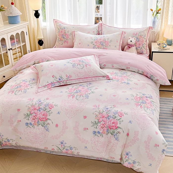 91家纺网 家纺一手货源 找家纺 美织缘家纺 2026直播爆款一字绣吊边床单款纯棉全棉四件套印花百分百（喷气高品质） 春之序曲-粉