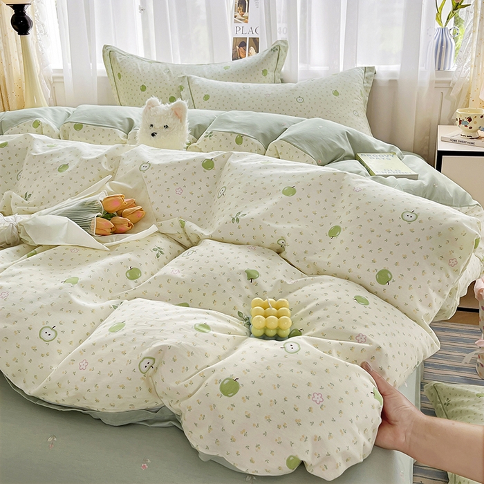 91家纺网 家纺一手货源 找家纺 美织缘家纺 2026直播爆款一字绣吊边床单款纯棉全棉四件套印花百分百（喷气高品质） 小苹果-绿