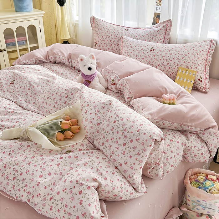 91家纺网 家纺一手货源 找家纺 美织缘家纺 2026直播爆款一字绣吊边床单款纯棉全棉四件套印花百分百（喷气高品质） 艾美-粉