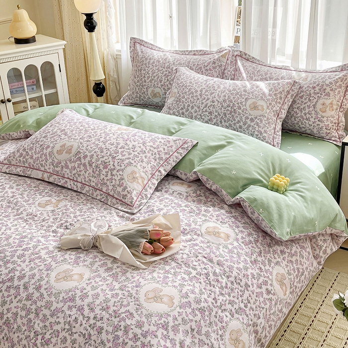 91家纺网 家纺一手货源 找家纺 美织缘家纺 2026直播爆款一字绣吊边床单款纯棉全棉四件套印花百分百（喷气高品质） 粉黛花园-米