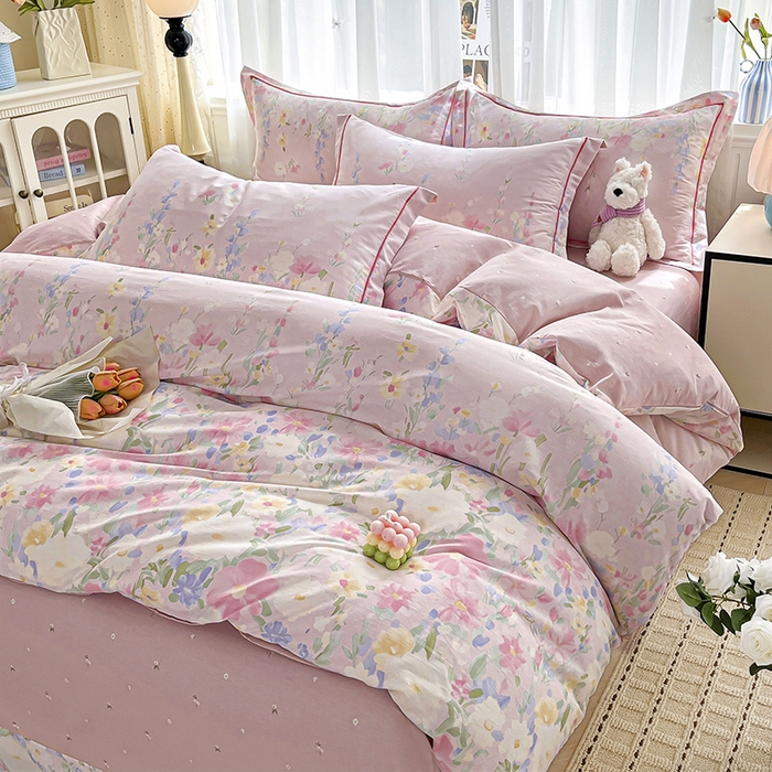 91家纺网 家纺一手货源 找家纺 美织缘家纺 2026直播爆款一字绣吊边床单款纯棉全棉四件套印花百分百（喷气高品质） 浣溪沙-粉